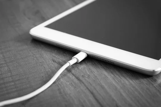 Замена разъема зарядки на iPad в Краснодаре