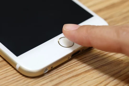 Замена touch id на iPhone в Краснодаре