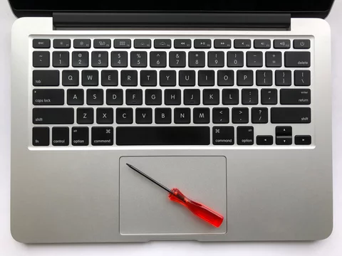 Замена тачпада на MacBook в Краснодаре